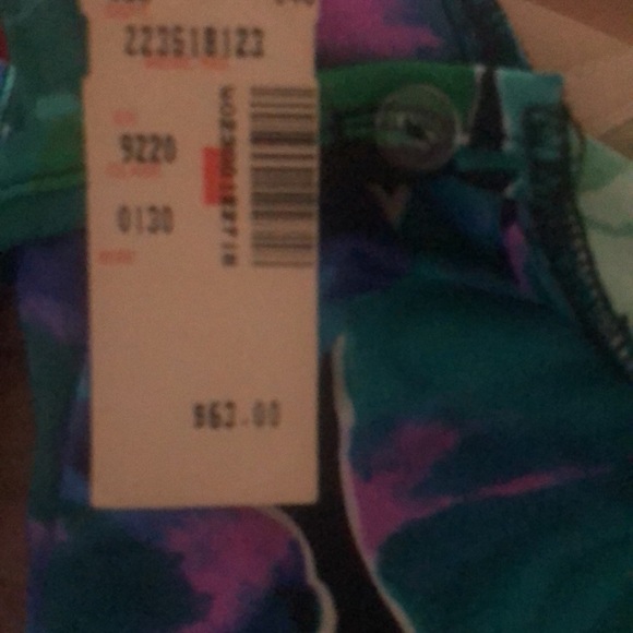 Woman’s vintage rare Y2k old stock green & purple floral one piece swimsuit - Picture 9 of 13